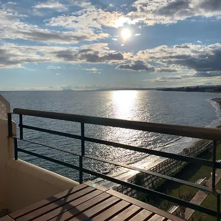 Beach Front Views, Sunrise And Sunset Views Apartment Estepona